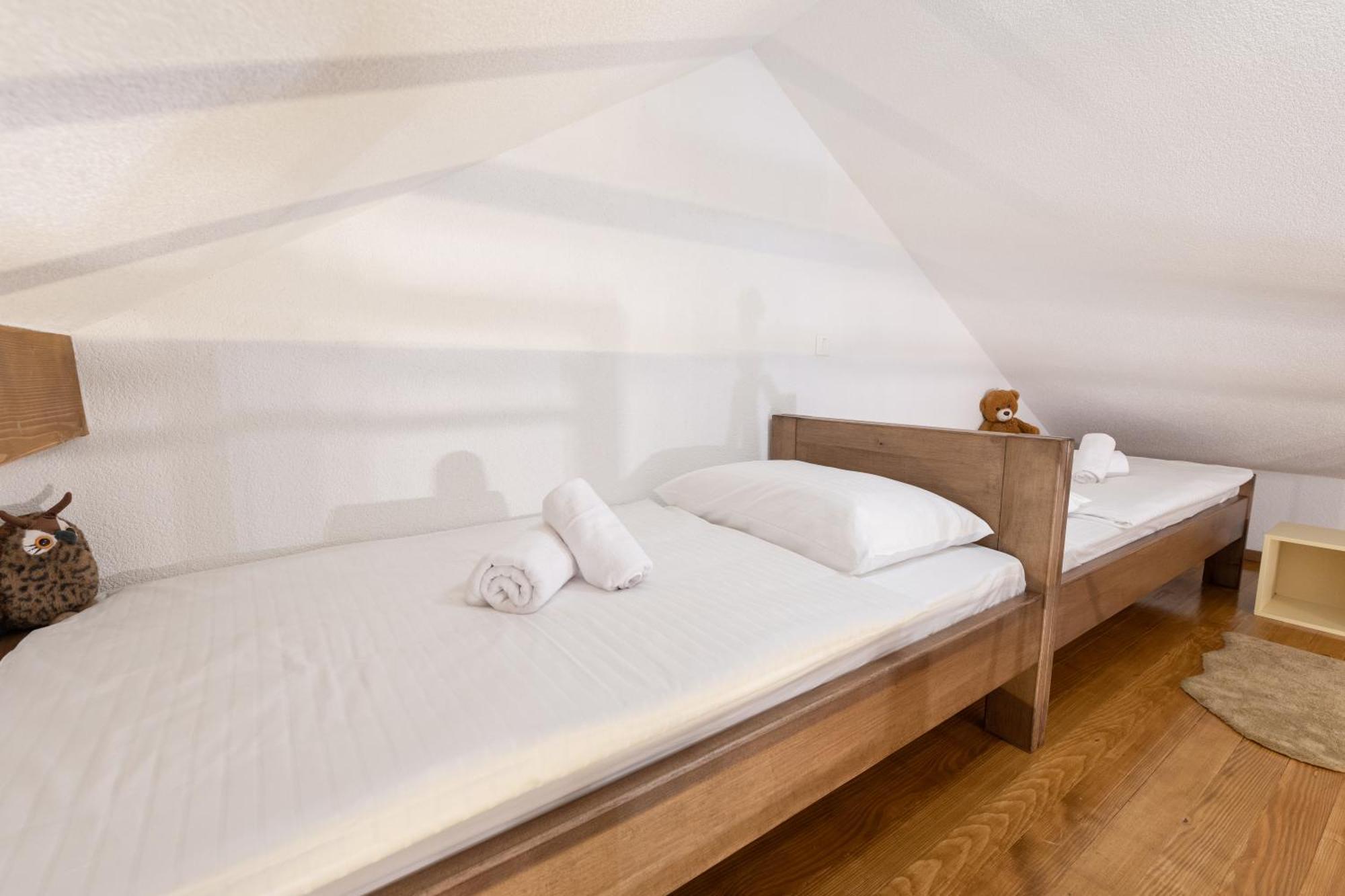 Apartmani Velebit Krasno Polje Exterior photo